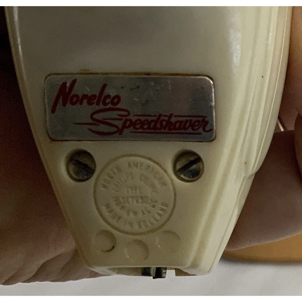 Vintage 1950's Classic‎ Norelco Rotary Electric Speedshaver Mid Century w/ Case